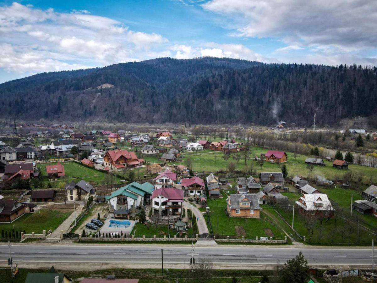Садиба Янчар Номер Студiо З Басейном Mykulychyn Extérieur photo