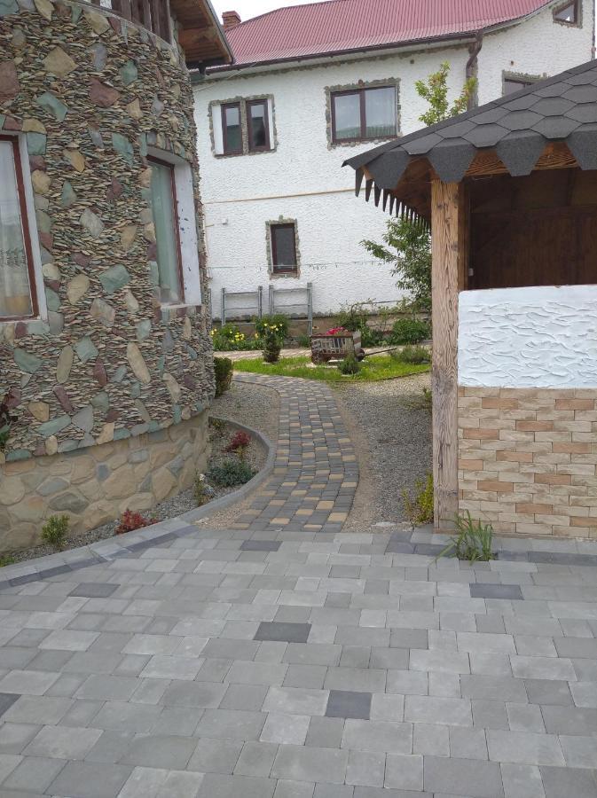 Садиба Янчар Номер Студiо З Басейном Mykulychyn Extérieur photo