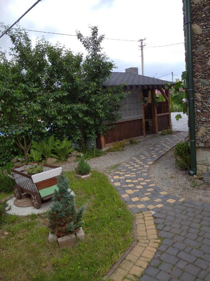 Садиба Янчар Номер Студiо З Басейном Mykulychyn Extérieur photo
